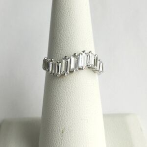 White Sapphire half eternity band ring in Sterling Silver size 8 🆕